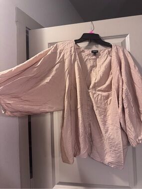 Torrid Neutral Blush-Peach Scoop Neck Top